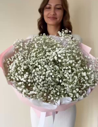 Белая гипсофила в розовом оформлении (7 шт) №1234