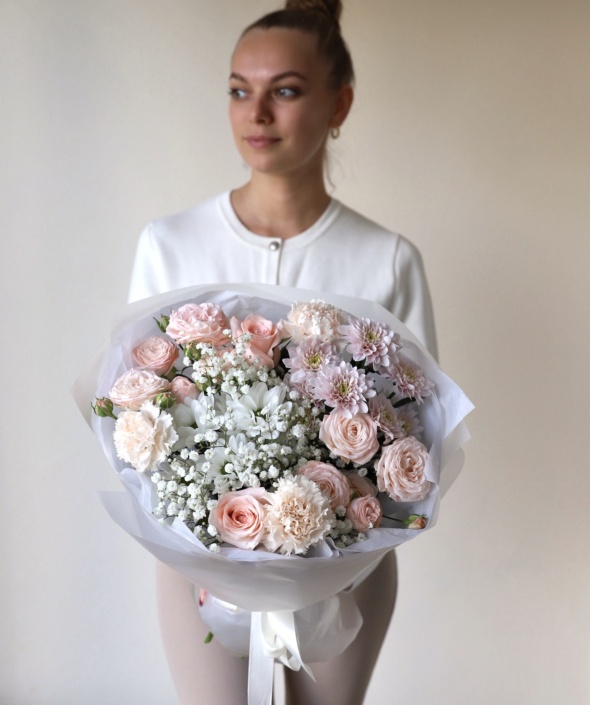 Букет кремовый с гипсофилой №1691