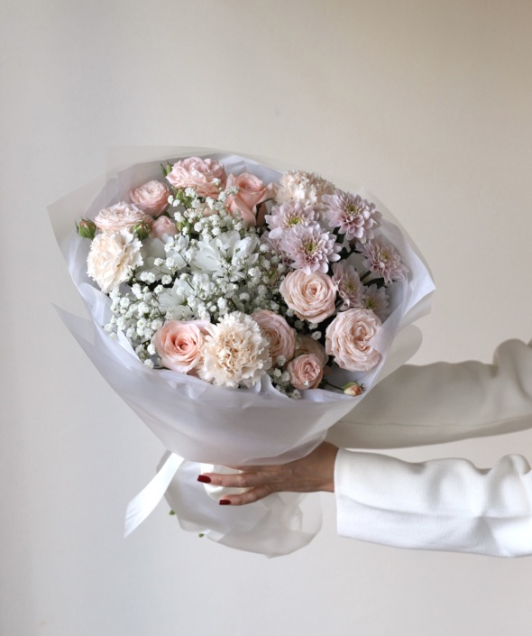 Букет кремовый с гипсофилой №1691