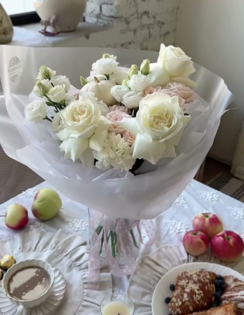 Букет в белой гамме с тыквой №2115