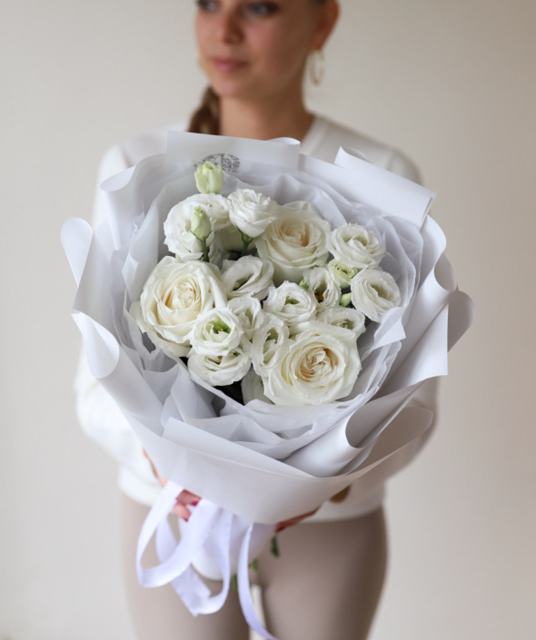 Дуобукет с лизиантусом и розами №1662