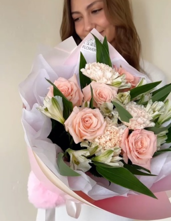 Нежный букет с пушистым сердцем №2046