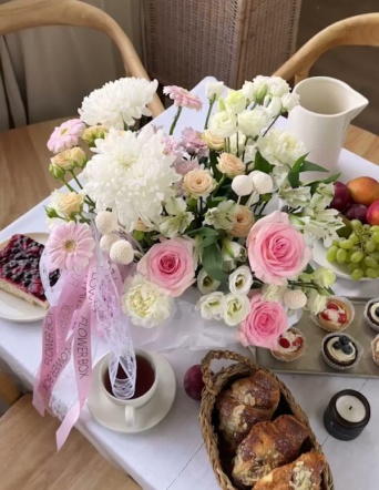 Нежный букет в кашпо №2020