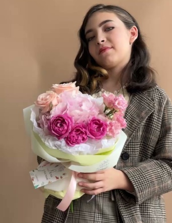 Сборный букет с розовой гортензией №1962