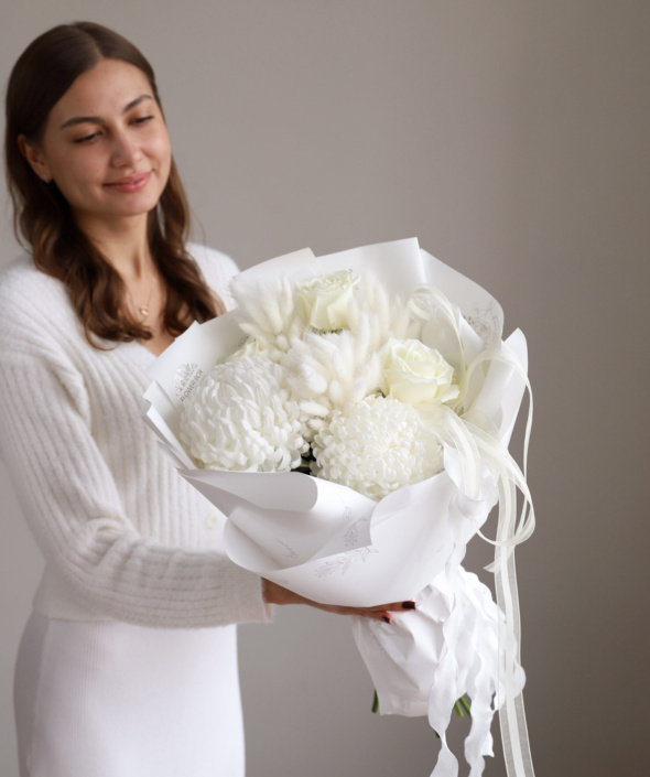 Стильный букет в белой гамме №2121