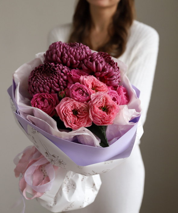 Яркий букет с винными хризантемами №2120