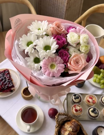 Яркий букет в розовых тонах №1106